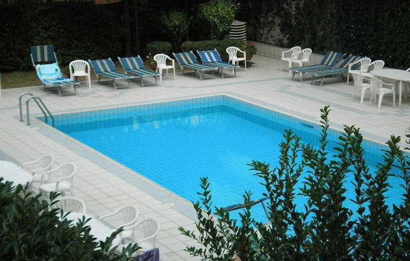 Plaza Hotel 4*
